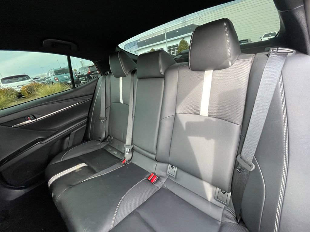 Used 2025 Toyota Camry SE w/ Convenience Package image 24