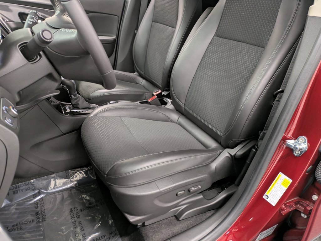 Used 2022 Buick Encore Preferred w/ Safety Package image 9