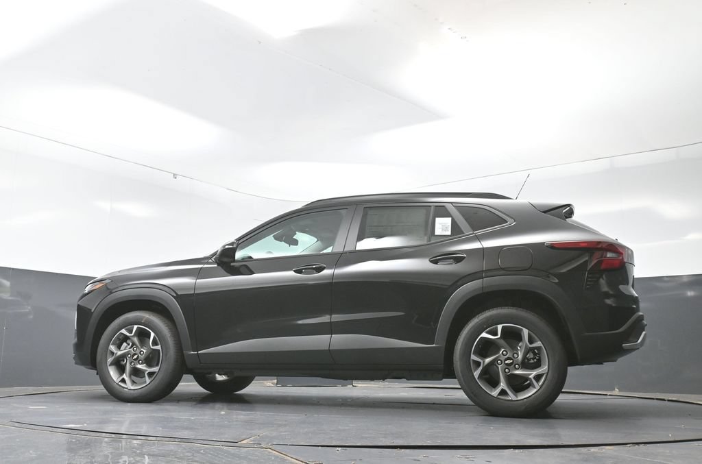 New 2026 Chevrolet Trax LT w/ Driver Confidence Package FWD image 41
