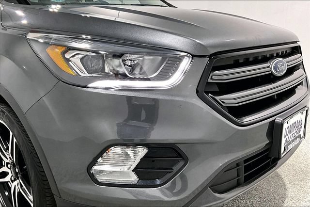 Used 2019 Ford Escape SEL w/ SEL Sport Appearance Package FWD image 41