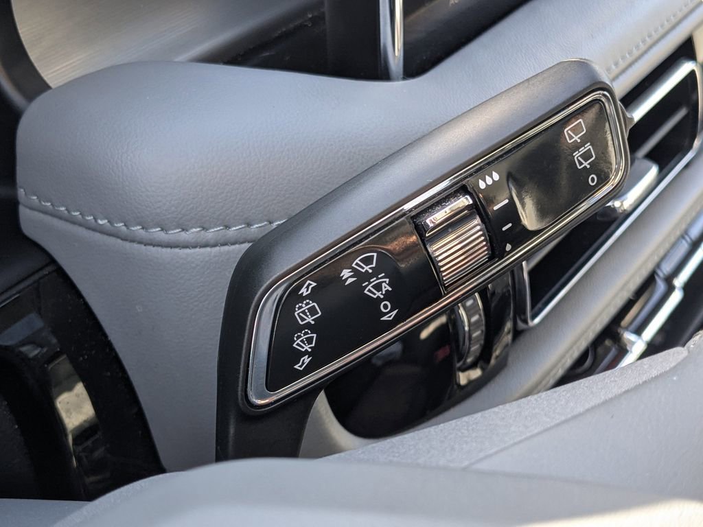 Used 2022 Lincoln Nautilus Reserve w/ Luxury Package image 27