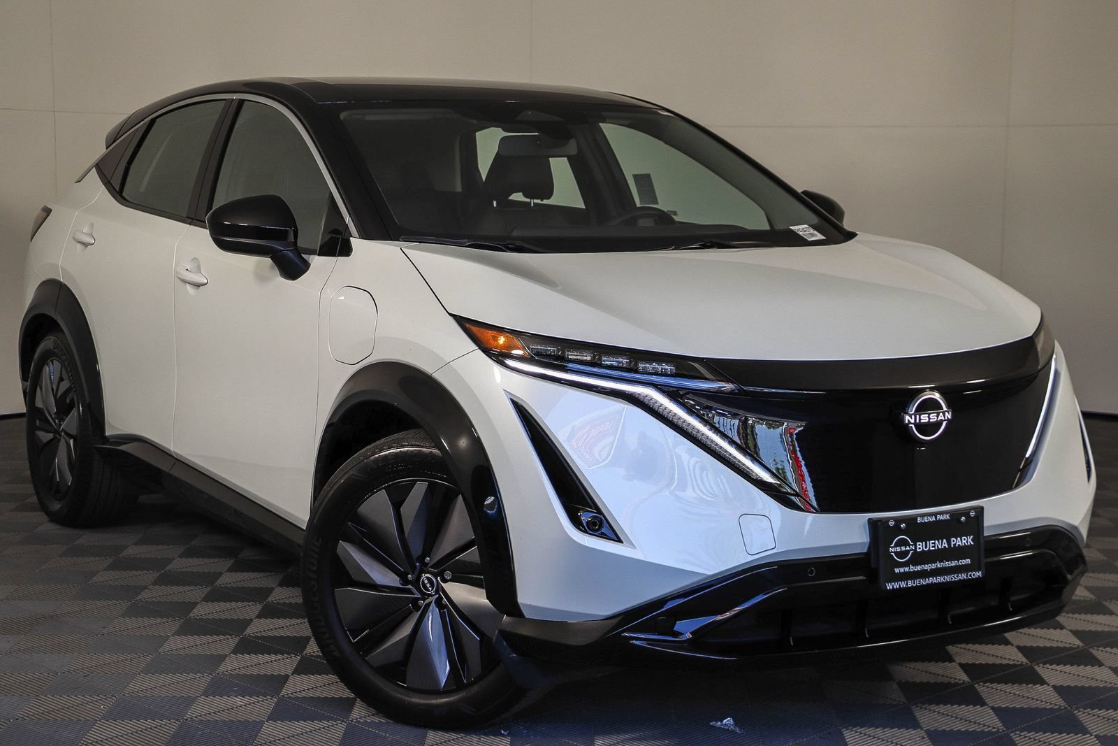 Used 2024 Nissan Ariya FWD