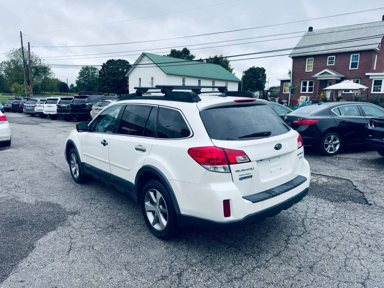 Used 2014 Subaru Outback 2.5i Limited AWD/4WD image 8