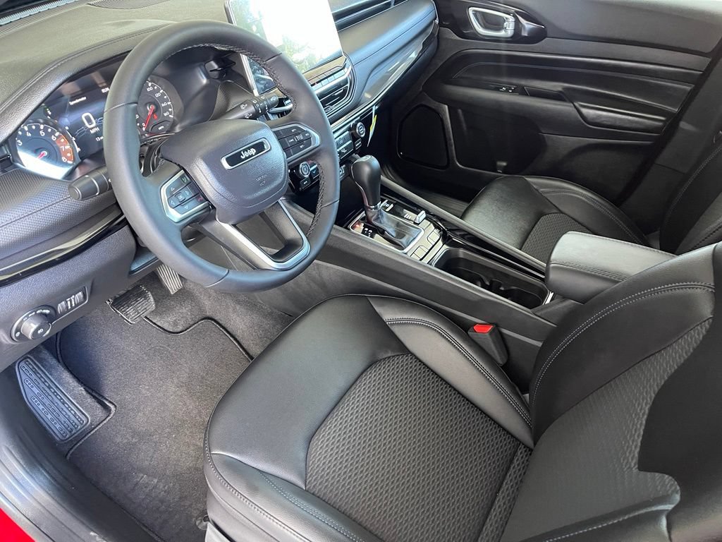 New 2026 Jeep Compass Latitude AWD/4WD image 7