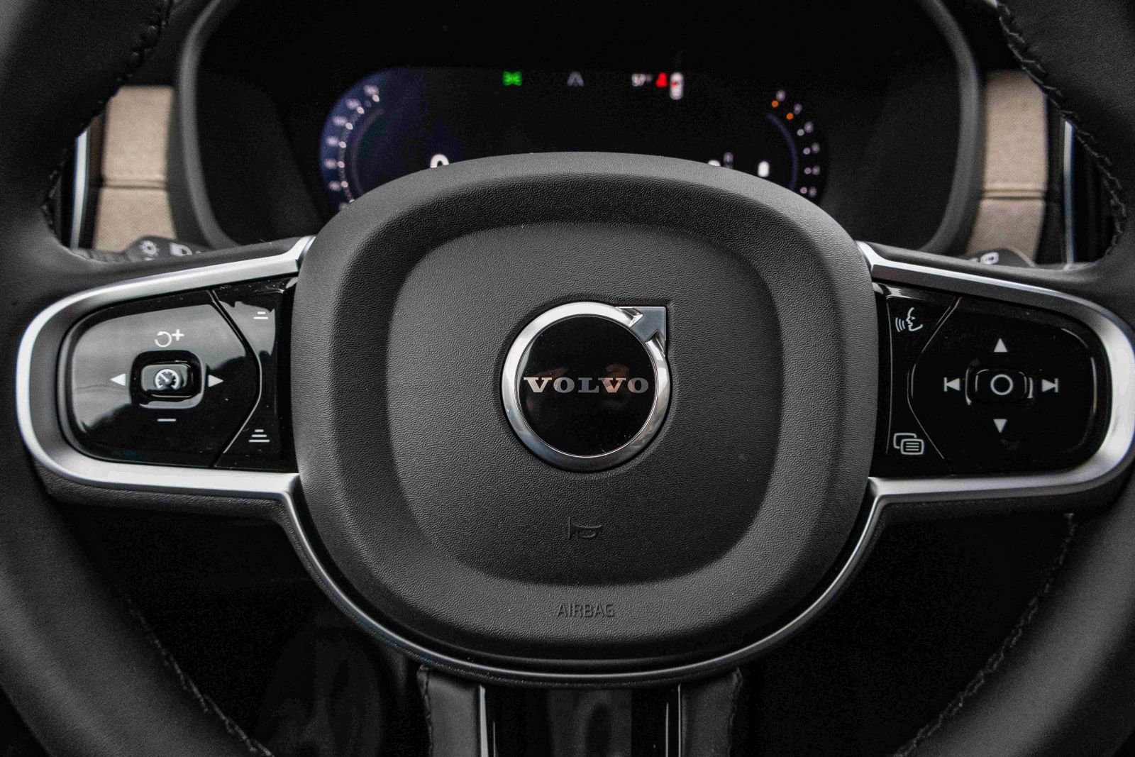 New 2026 Volvo XC90 B5 Core image 36
