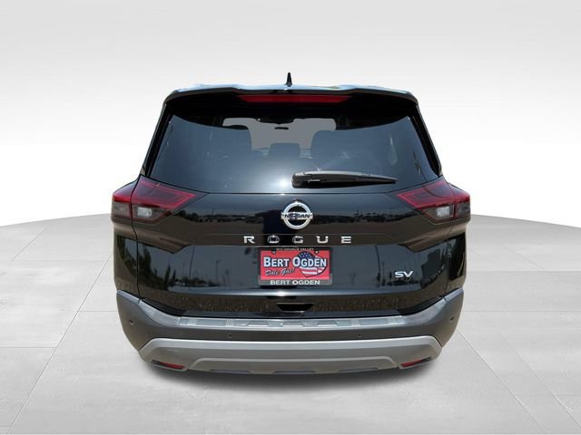 Certified 2021 Nissan Rogue SV w/ Premium Package FWD image 7