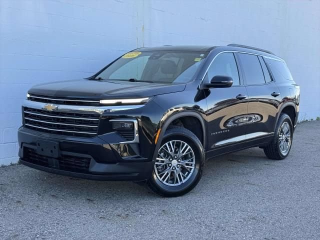 Used 2026 Chevrolet Traverse LT