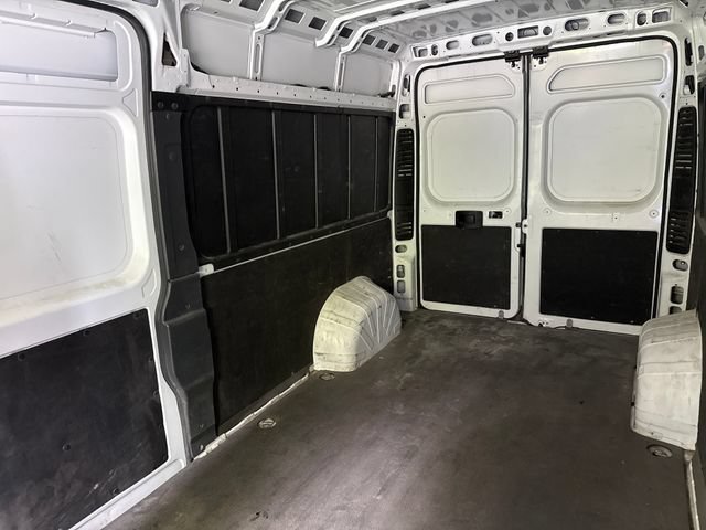 Used 2025 RAM ProMaster 2500 w/ Convenience Group FWD image 18