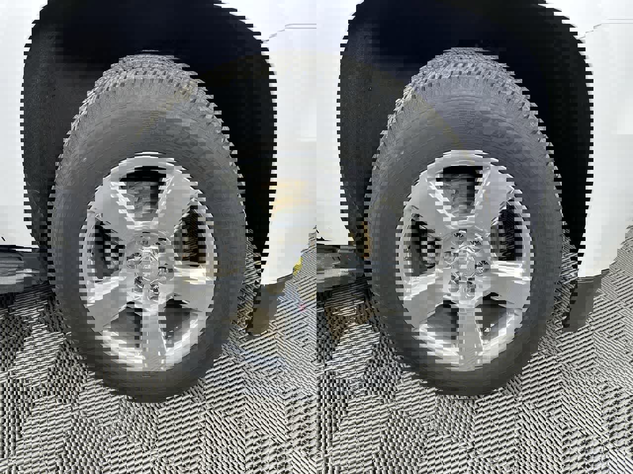 Used 2017 Chevrolet Tahoe LT image 10