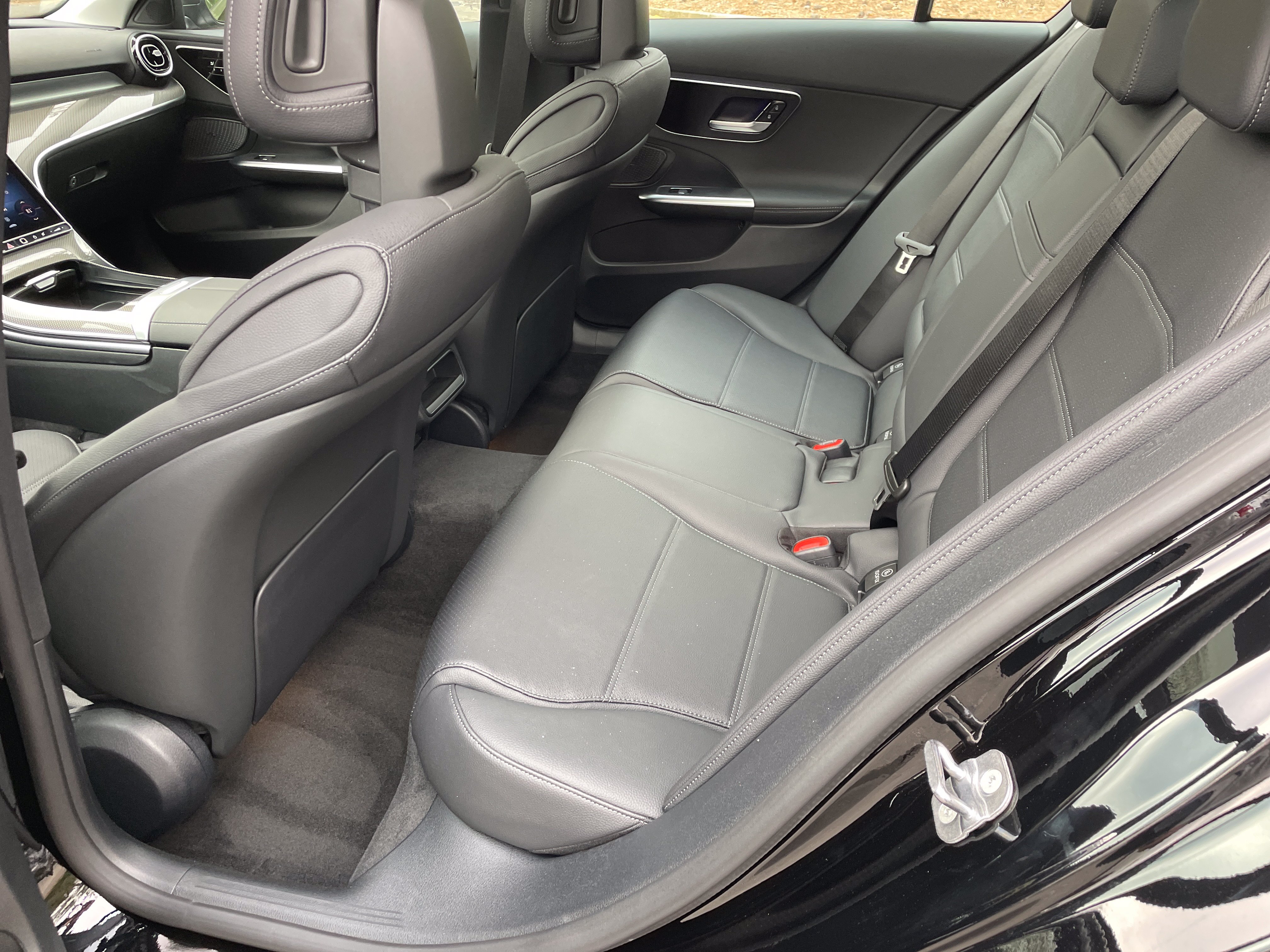 New 2026 Mercedes-Benz C 300 4MATIC Sedan image 37