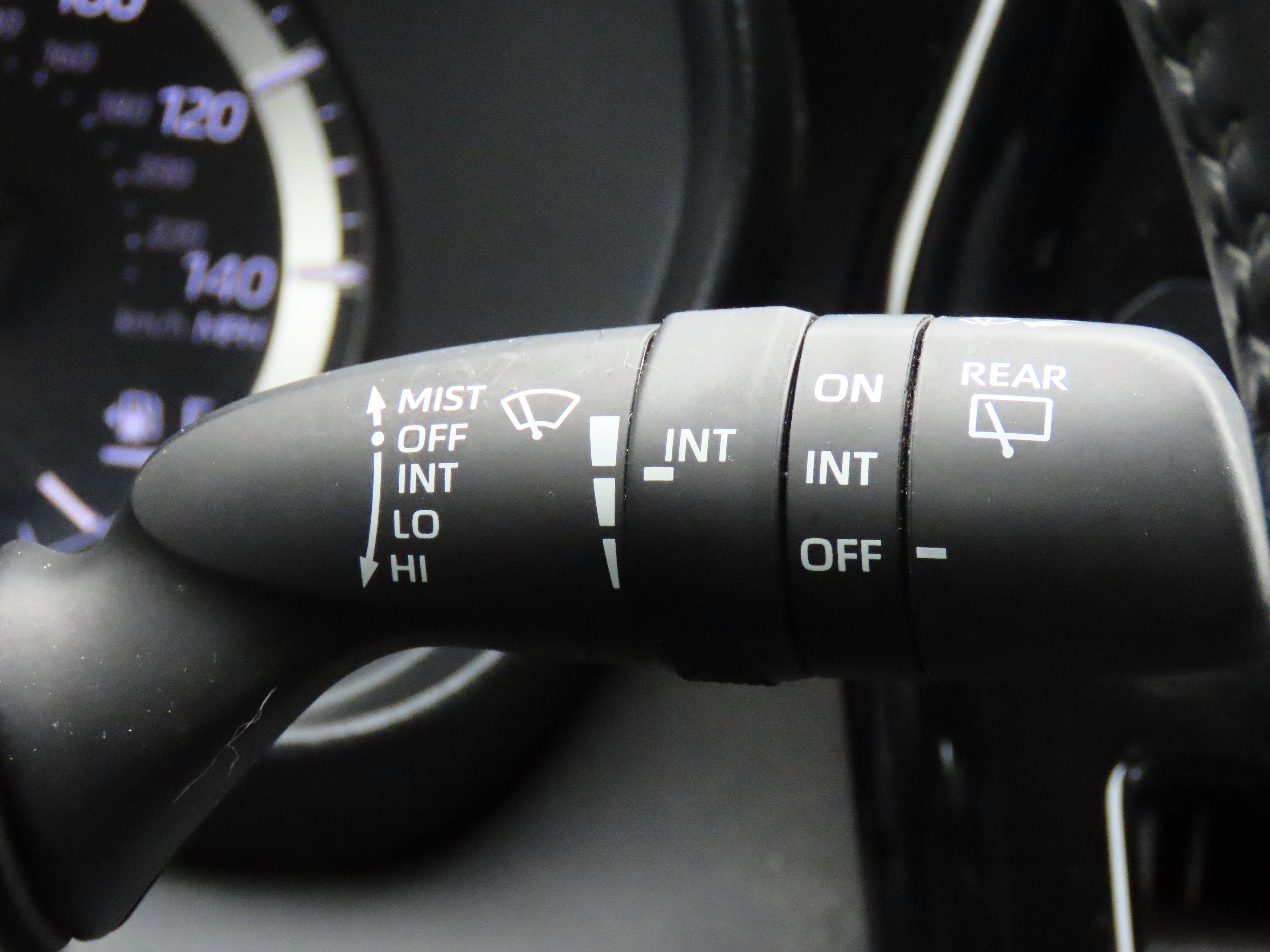 Used 2024 Toyota Highlander LE image 36