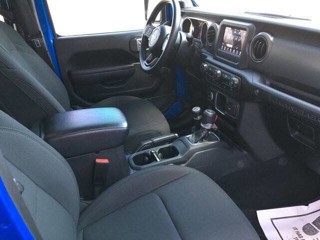 Used 2022 Jeep Wrangler Unlimited Sport image 23