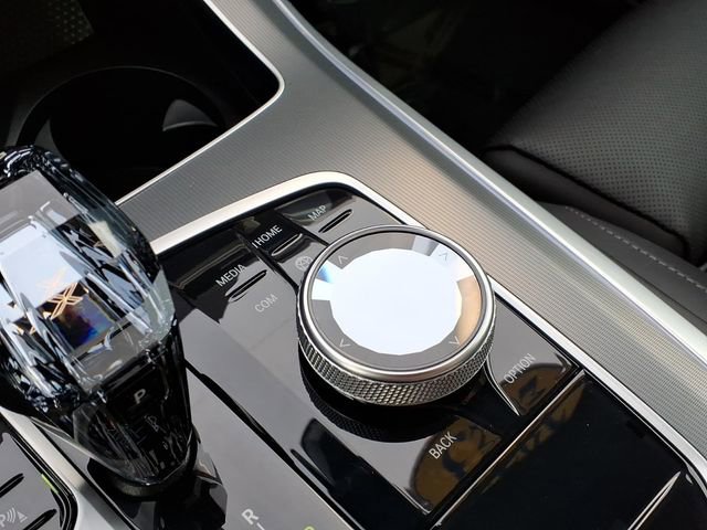 Used 2023 BMW X5 M50i w/ Executive Package image 26