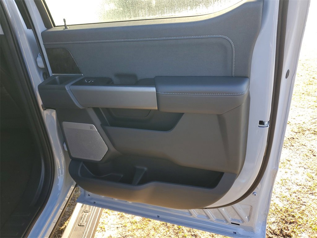 New 2025 Ford F250 Lariat w/ Lariat Ultimate Package image 30