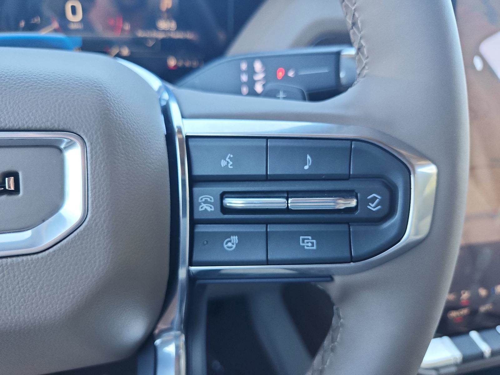 New 2026 GMC Yukon XL Denali w/ Denali Reserve Package image 30