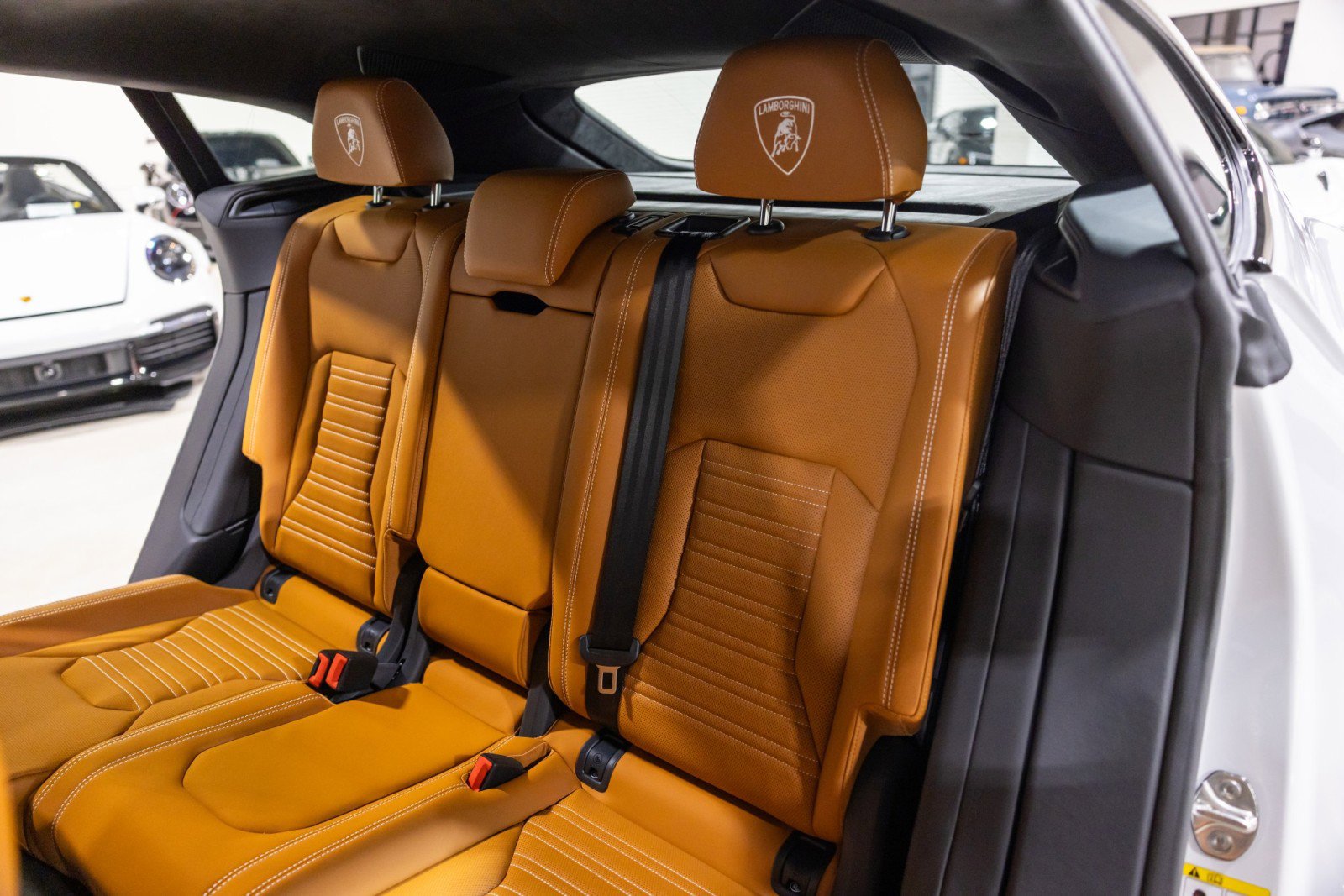 Used 2025 Lamborghini Urus SE image 36