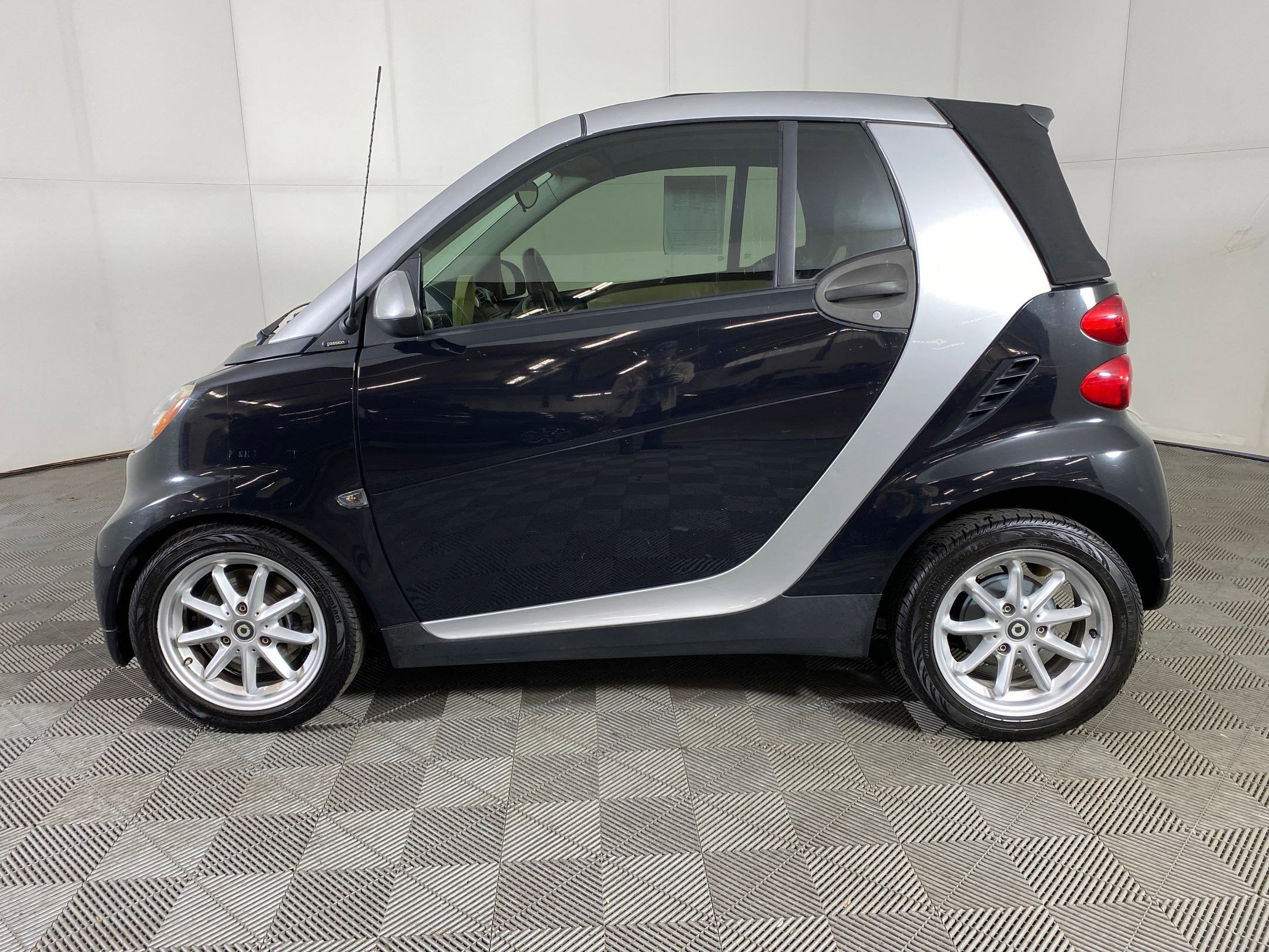 Used 2008 smart fortwo passion image 2
