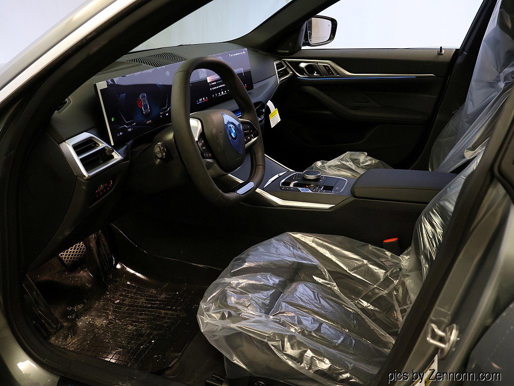 Used 2026 BMW i4 xDrive40i image 11