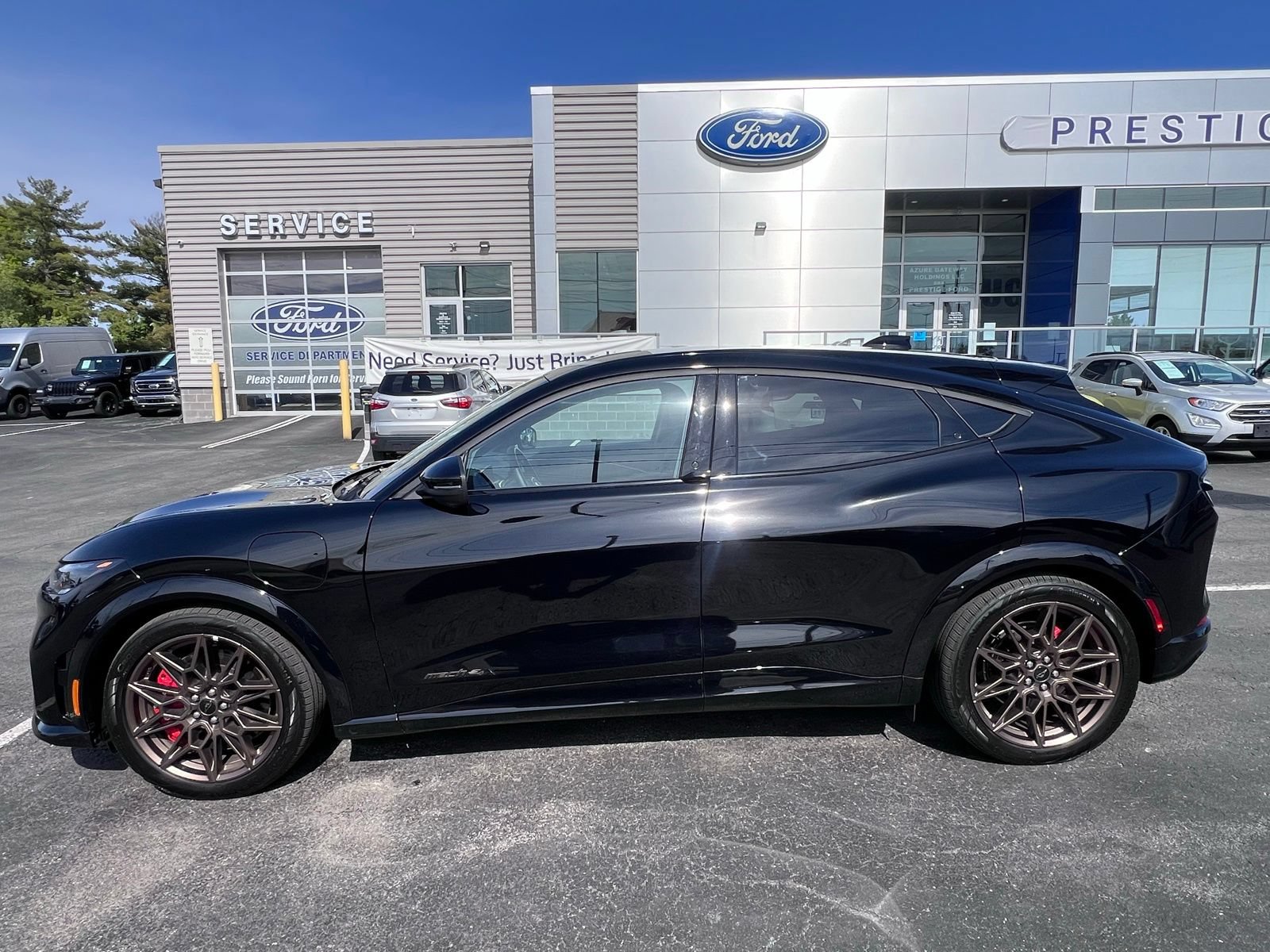 Used 2025 Ford Mustang Mach-E GT w/ Bronze Appearance Package AWD/4WD image 8