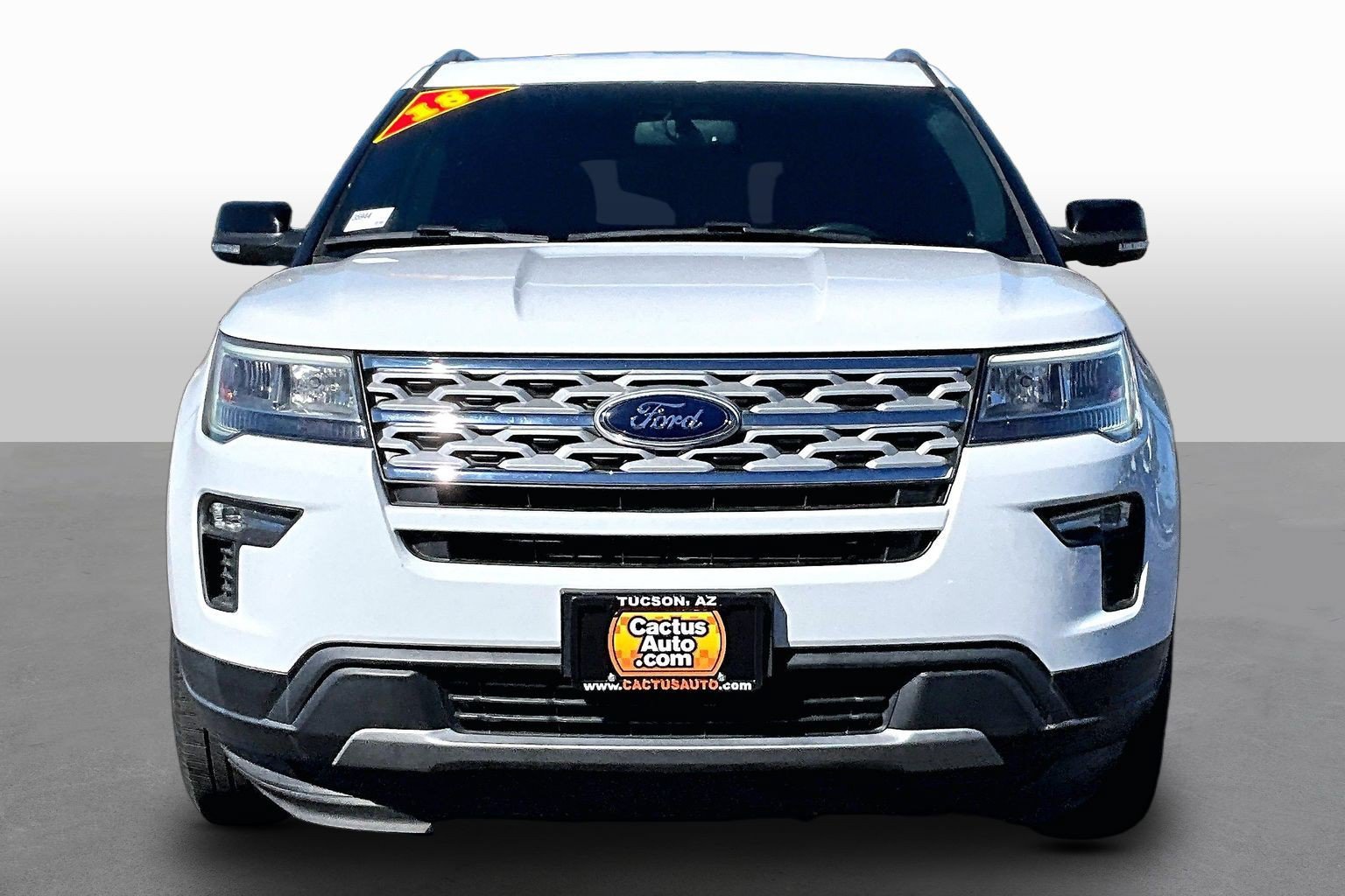 Used 2018 Ford Explorer XLT w/ Equipment Group 201A FWD image 3
