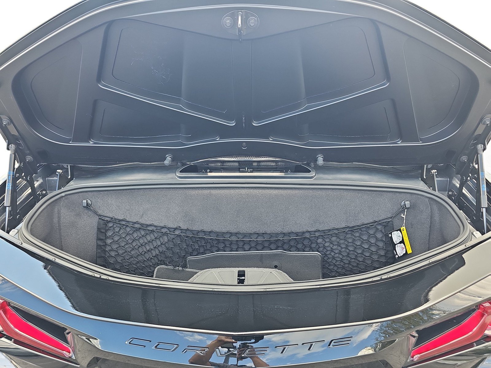 Used 2023 Chevrolet Corvette Stingray Preferred Conv w/ Battery Protection Package RWD image 25