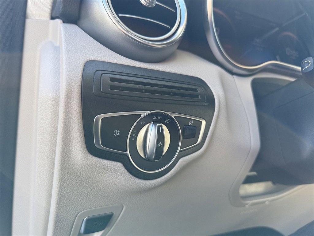 Certified 2022 Mercedes-Benz GLC 300 GLC 300 image 24