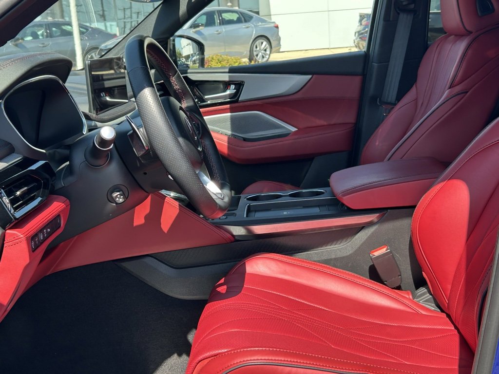 Used 2025 Acura MDX A-Spec image 9