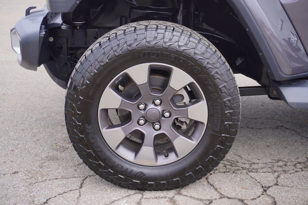 Used 2018 Jeep Wrangler Unlimited Sahara image 10