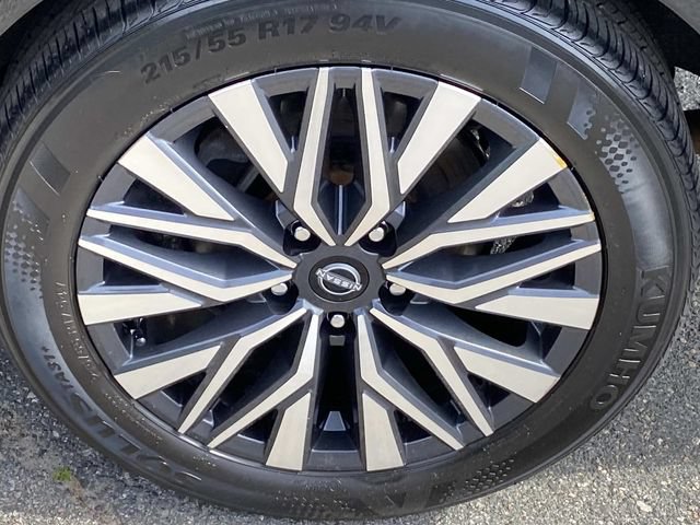 Used 2024 Nissan Altima 2.5 SV FWD image 27