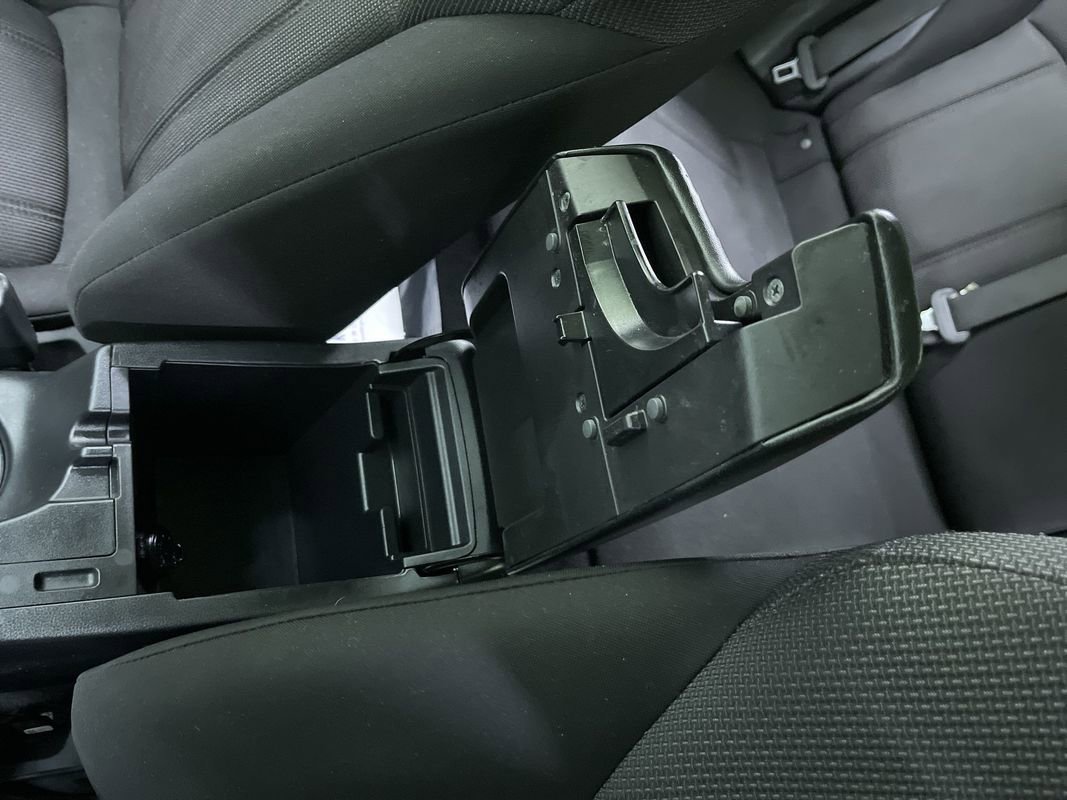 Used 2022 Subaru Impreza 2.0i Premium image 25