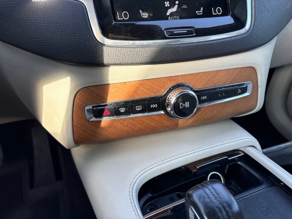 Used 2021 Volvo XC90 T8 Inscription Expression w/ Protection Package Premier AWD/4WD image 25