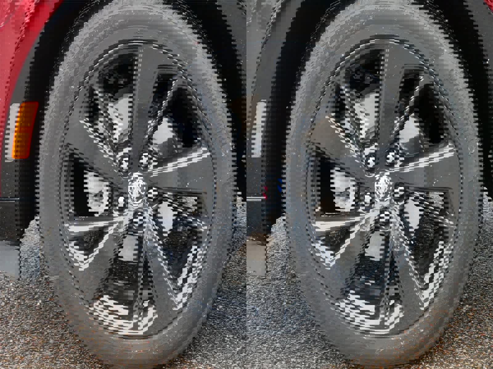 Used 2023 Buick Envision Essence w/ Sport Touring Package image 7