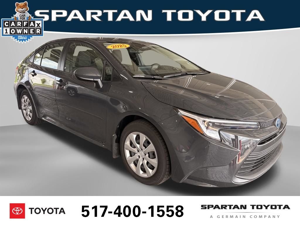 Used 2025 Toyota Corolla LE FWD image 8