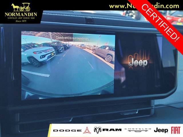 Certified 2025 Jeep Wrangler Unlimited Sahara AWD/4WD image 10