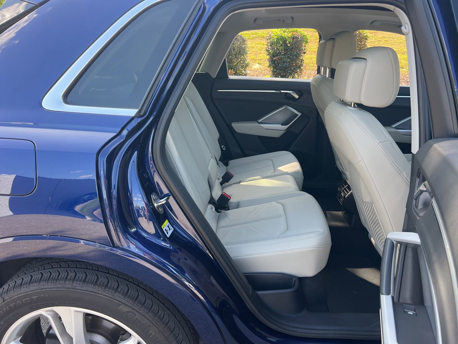 Used 2024 Audi Q3 2.0T Premium Plus image 40