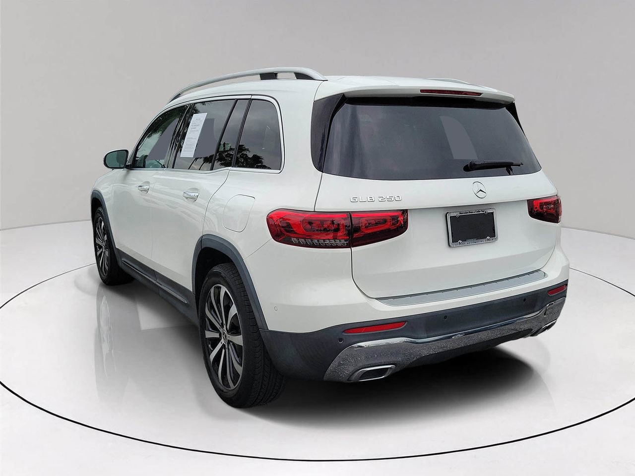 Certified 2022 Mercedes-Benz GLB 250 image 4