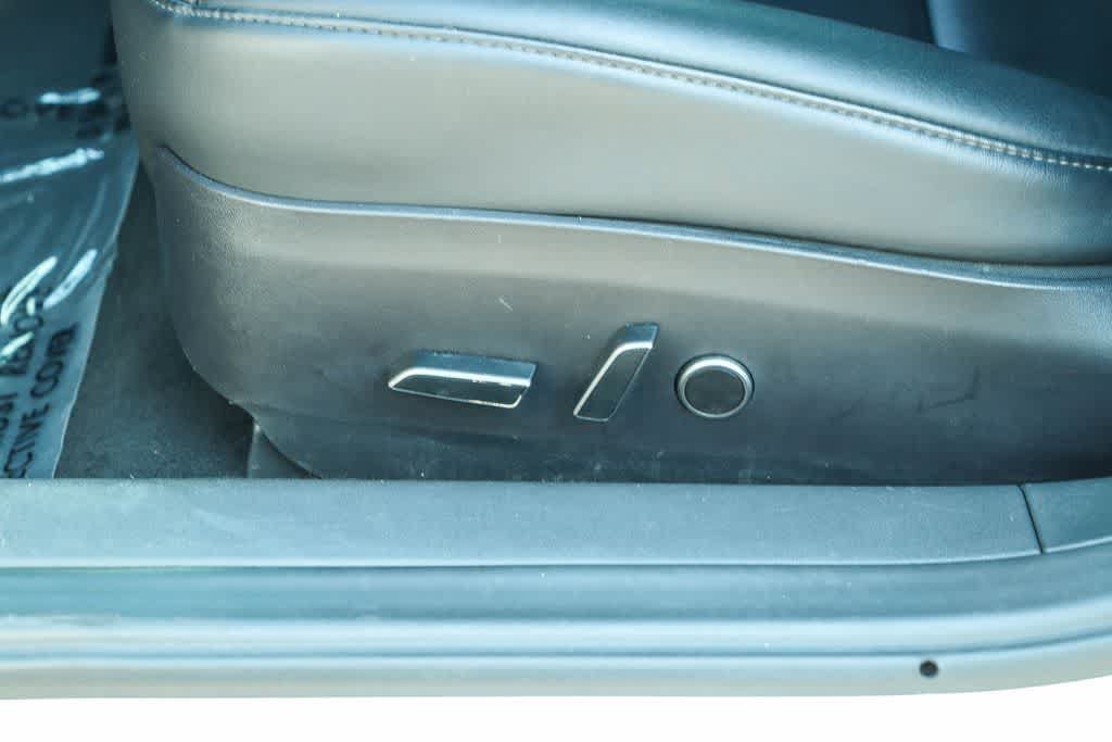 Used 2023 Tesla Model 3 Standard Range RWD image 16
