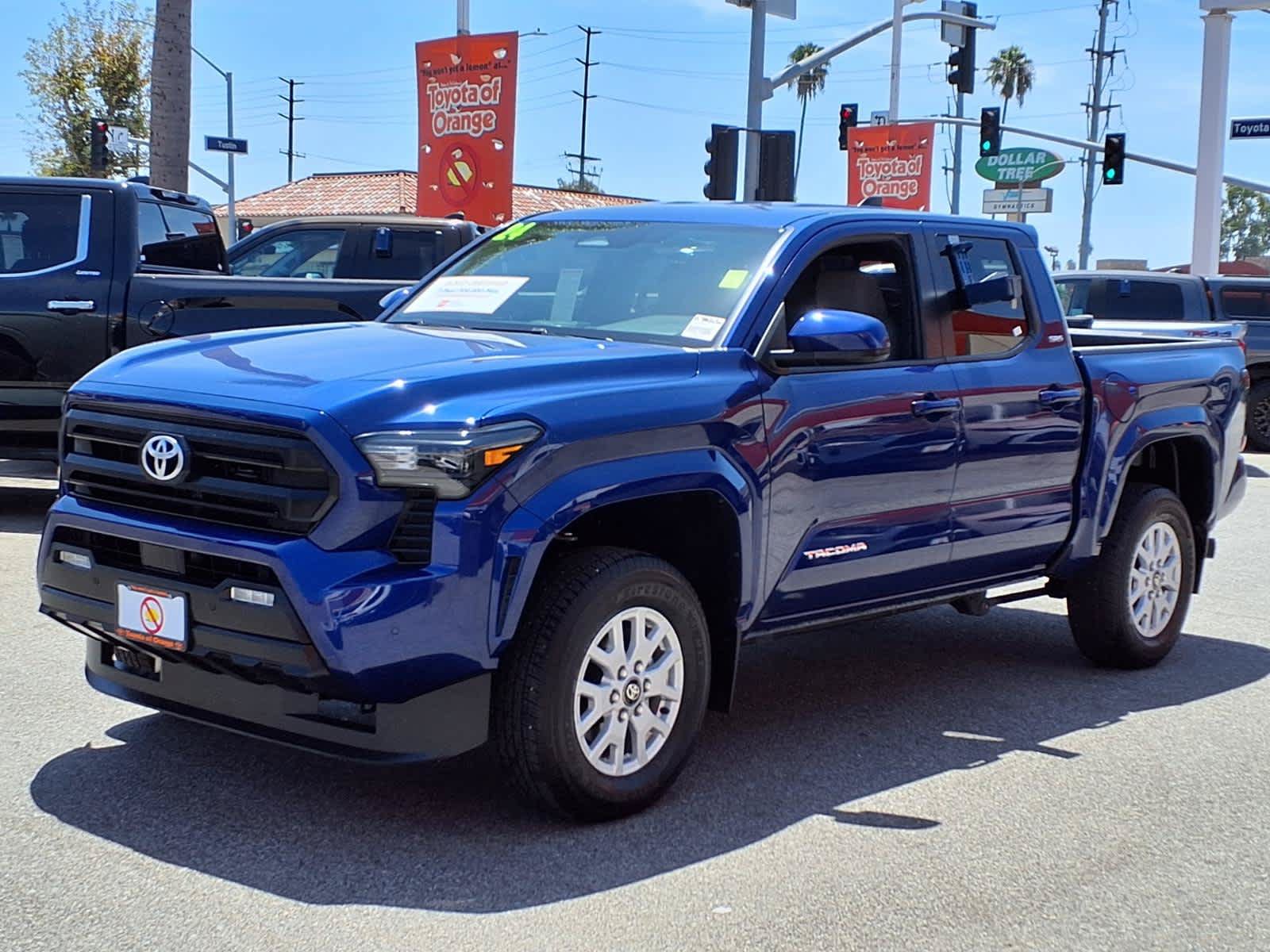 Certified 2024 Toyota Tacoma SR5 AWD/4WD image 3