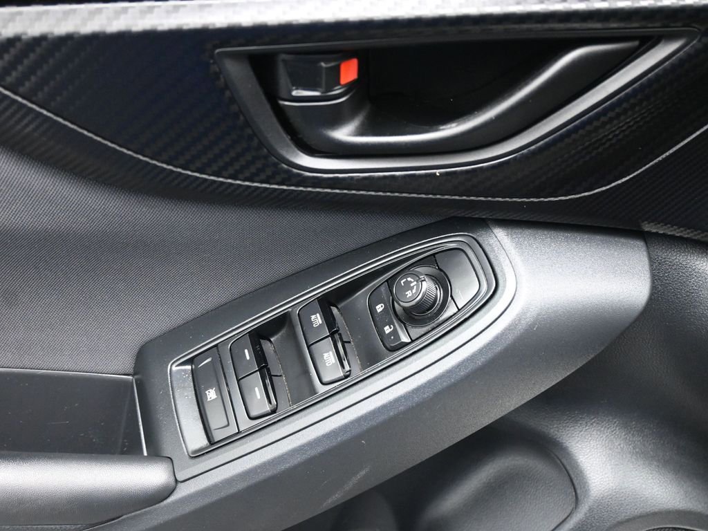 Used 2018 Subaru Crosstrek 2.0i Premium image 11