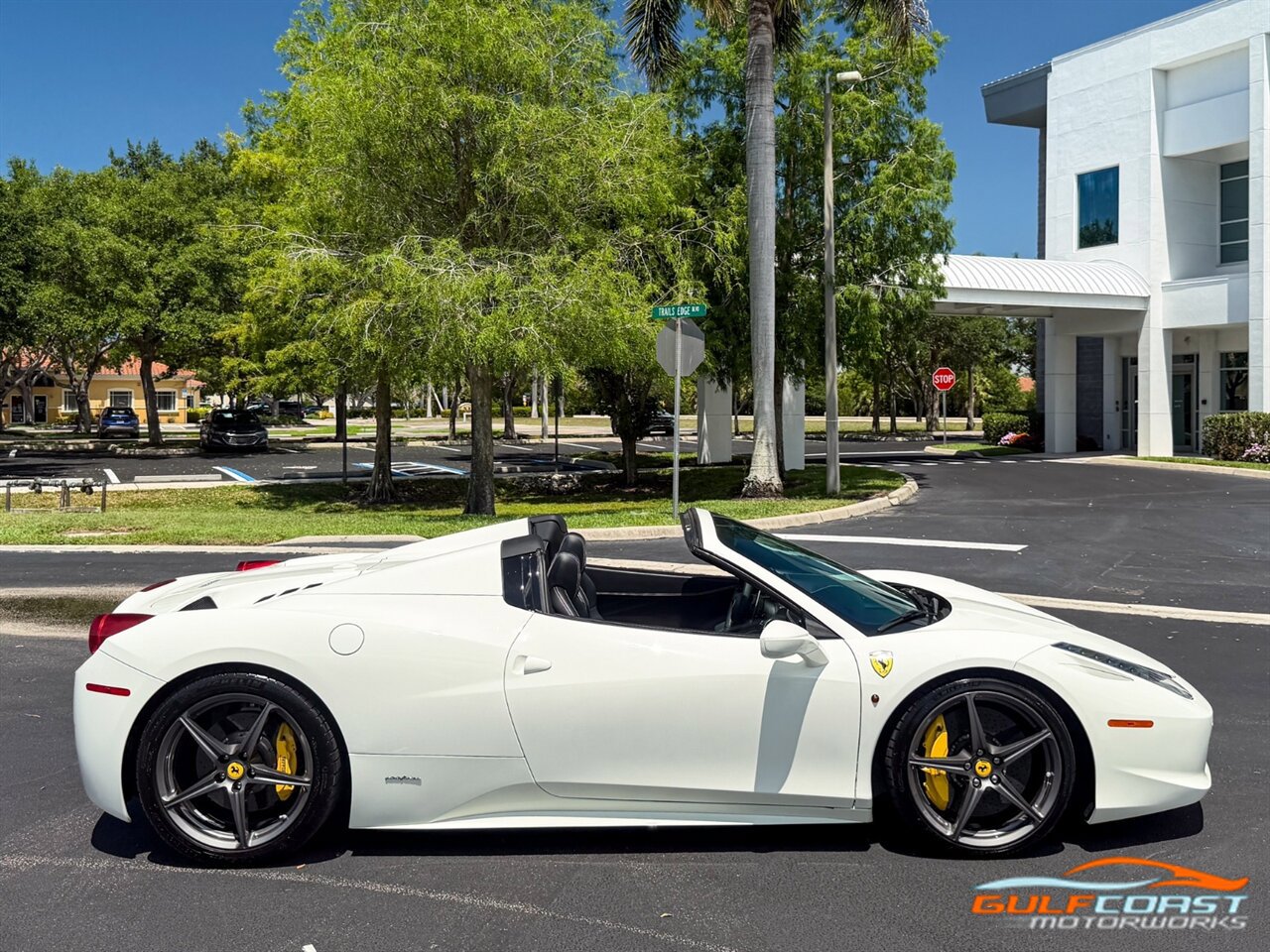 Used 2015 Ferrari 458 Spider RWD image 59