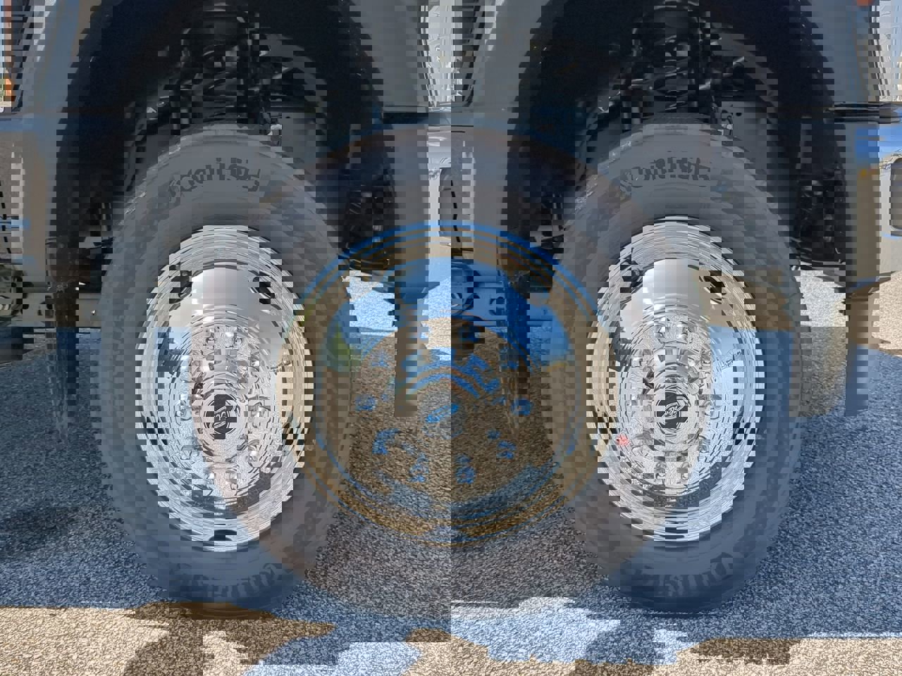 New 2025 Ford F550 2WD Regular Cab Super Duty w/ XL Chrome Package image 9