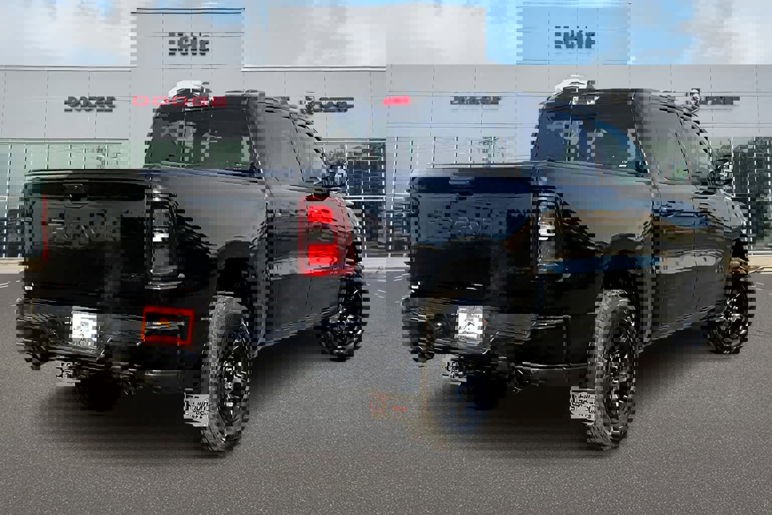 Used 2025 RAM 1500 Tradesman w/ Night Edition image 23