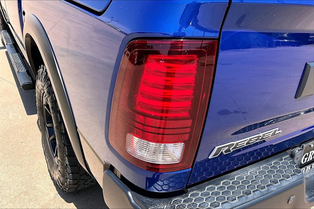 Used 2018 RAM 1500 Rebel w/ Luxury Group AWD/4WD image 38