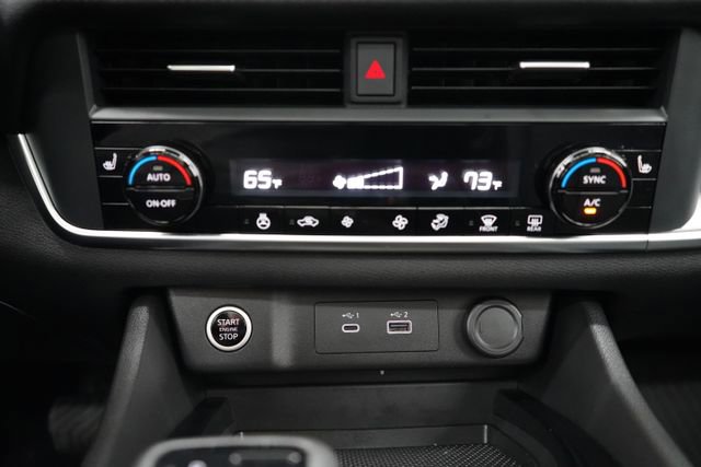 Used 2023 Nissan Rogue SV w/ SV Premium B Package image 41