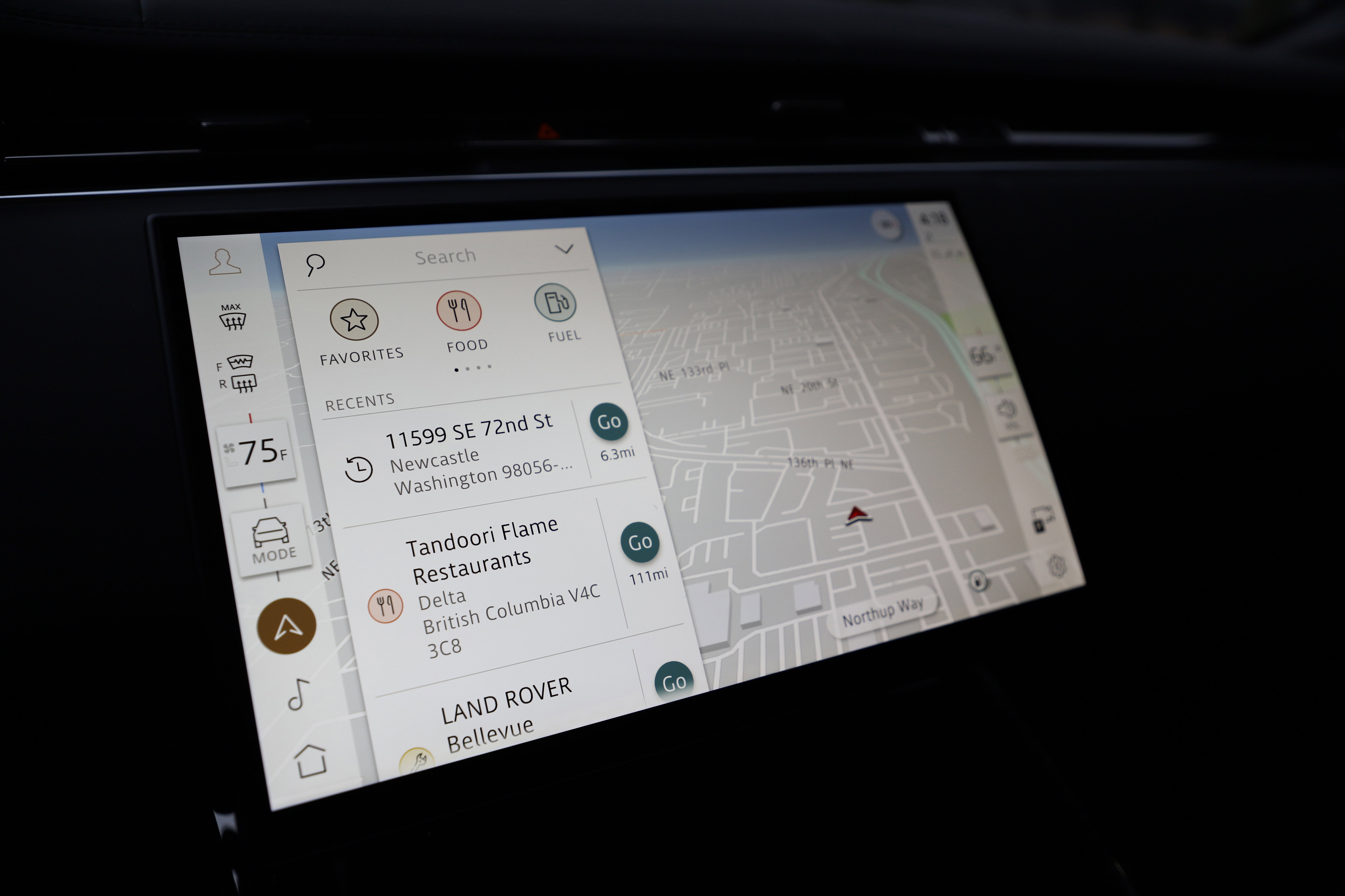 Certified 2025 Land Rover Range Rover Sport image 21