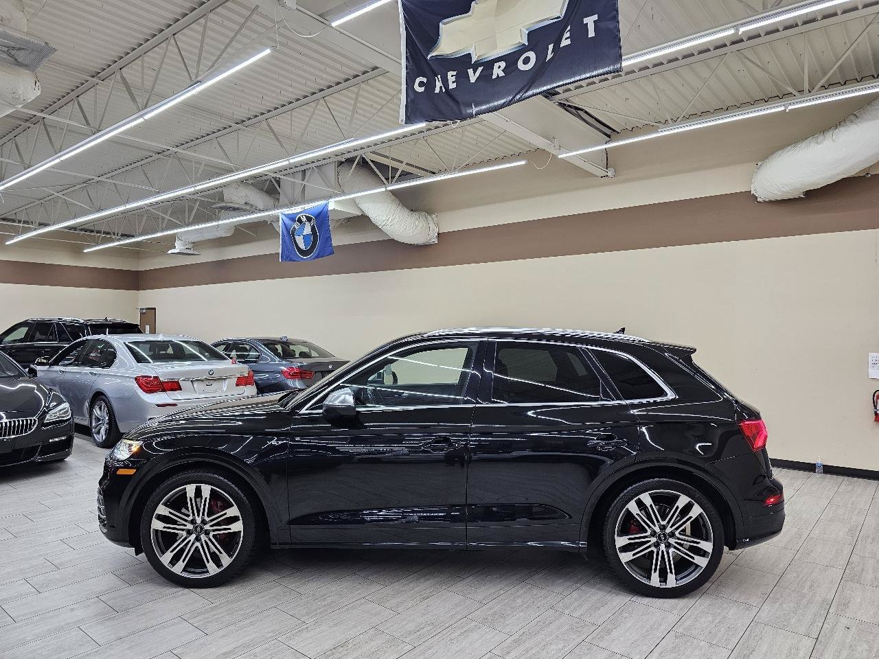 Used 2018 Audi SQ5 Premium Plus w/ S Sport Package AWD/4WD image 9