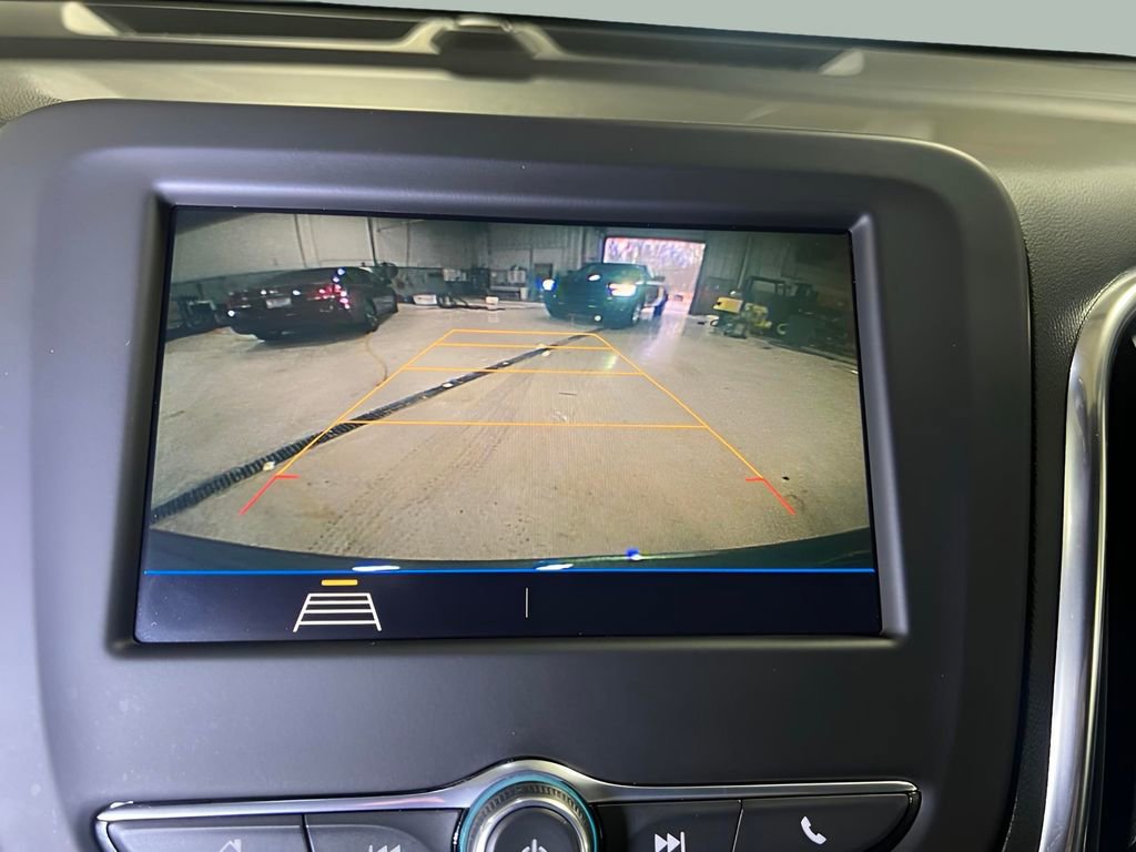 Used 2021 Chevrolet Equinox LT image 28