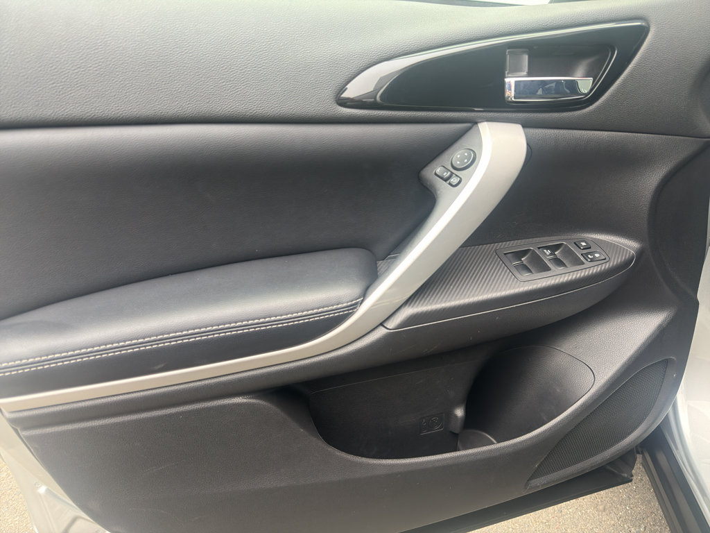 Used 2022 Mitsubishi Eclipse Cross SE AWD/4WD image 7