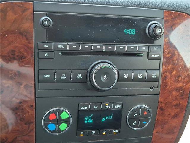 Used 2013 Chevrolet Suburban LT RWD image 10