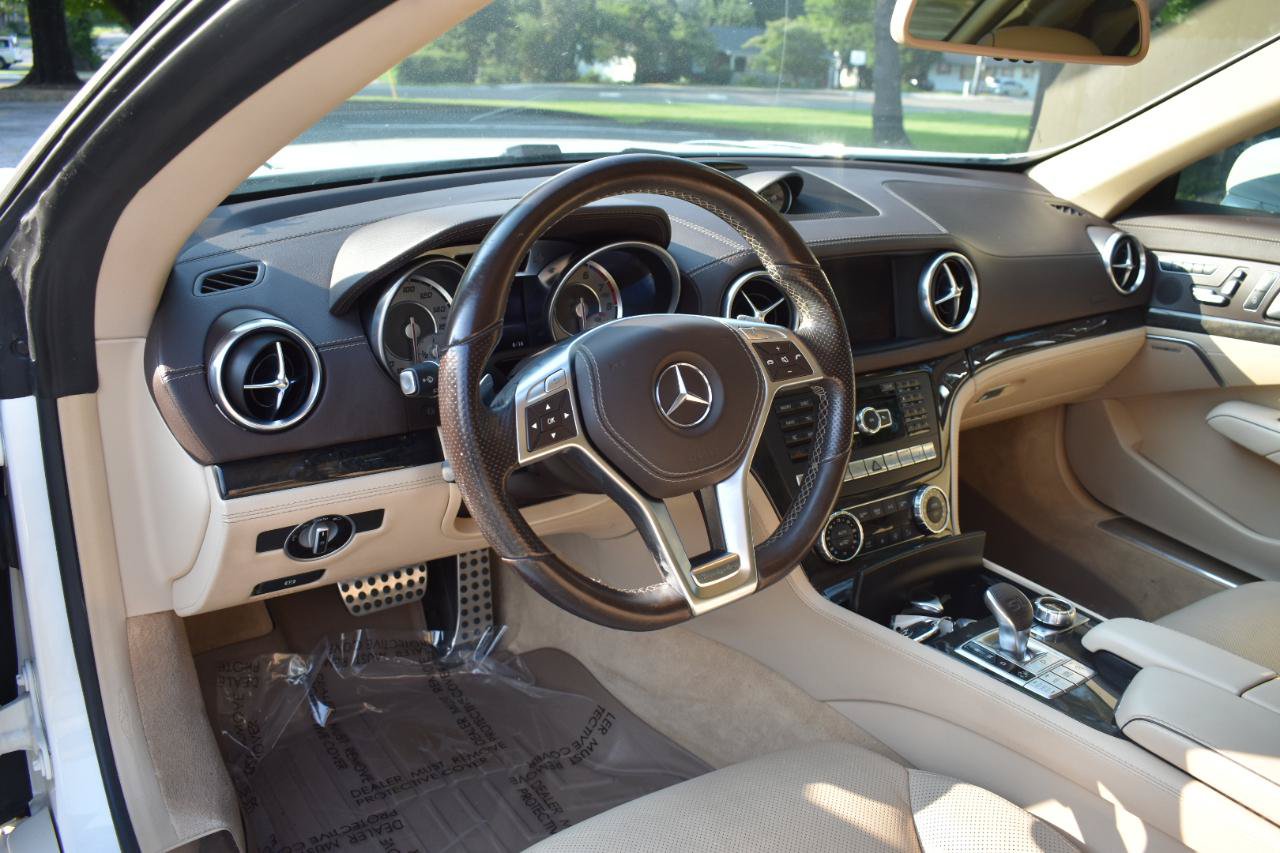 Used 2016 Mercedes-Benz SL 550 image 24